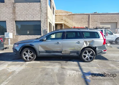 2012 Volvo Xc70 T6/T6 Platinum/T6 Premier Plus from USA, damaged, VIN YV4902BZ8C1145507